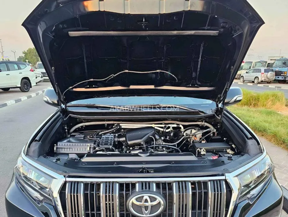 Toyota Land Cruiser Prado 2022 for Sale in Dubai Image-21