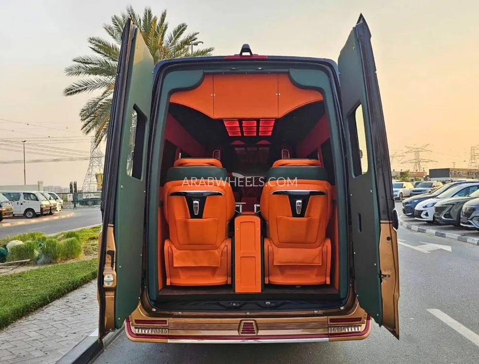 Mercedes Benz Sprinter 2020 for Sale in Dubai Image-5