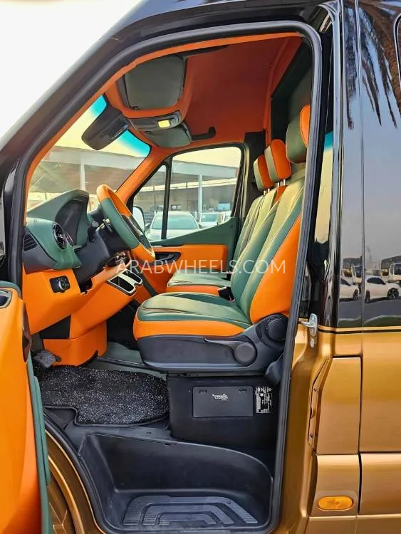 Mercedes Benz Sprinter 2020 for Sale in Dubai Image-21