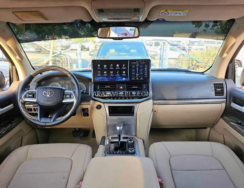 Toyota Land Cruiser 2014 for Sale in Dubai Image-12