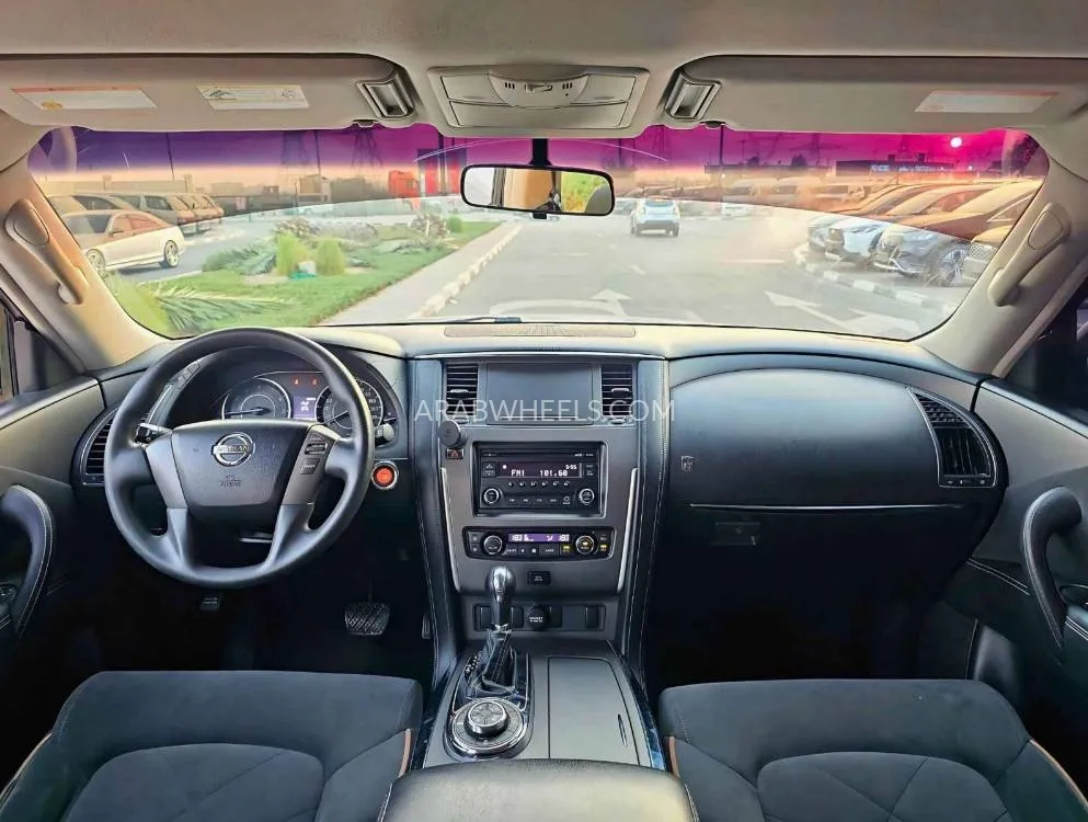 Nissan Patrol 2014 for Sale in Dubai Image-11