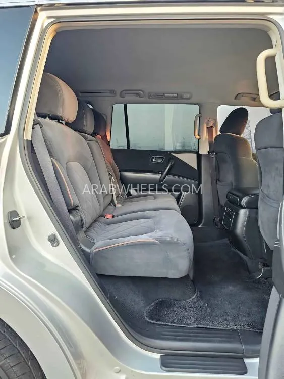 Nissan Patrol 2014 for Sale in Dubai Image-12