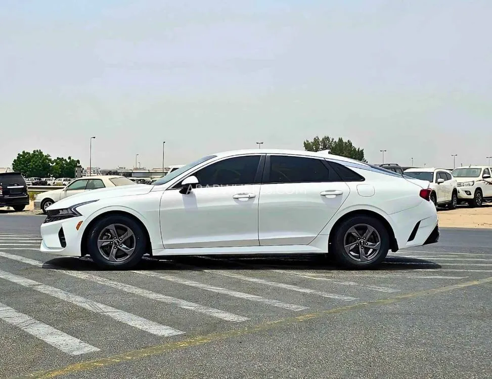 Kia K5 2021 for Sale in Dubai Image-16
