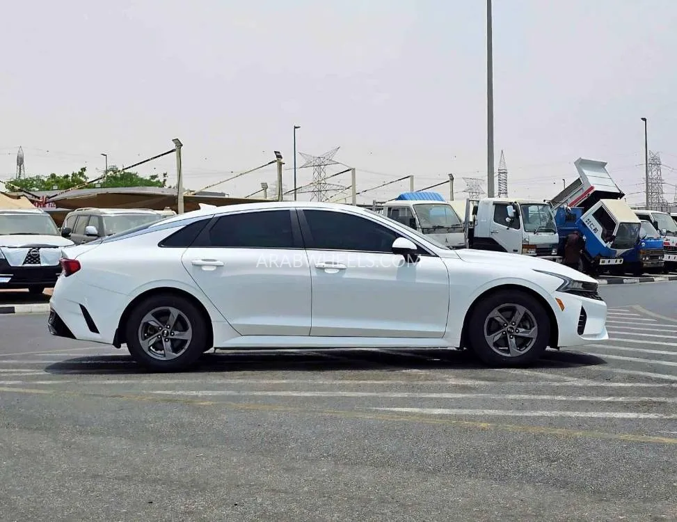 Kia K5 2021 for Sale in Dubai Image-17
