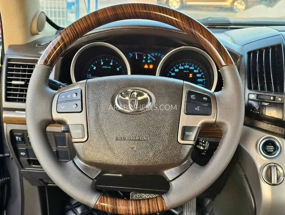 Toyota Land Cruiser 2010 for Sale in Dubai Image-15