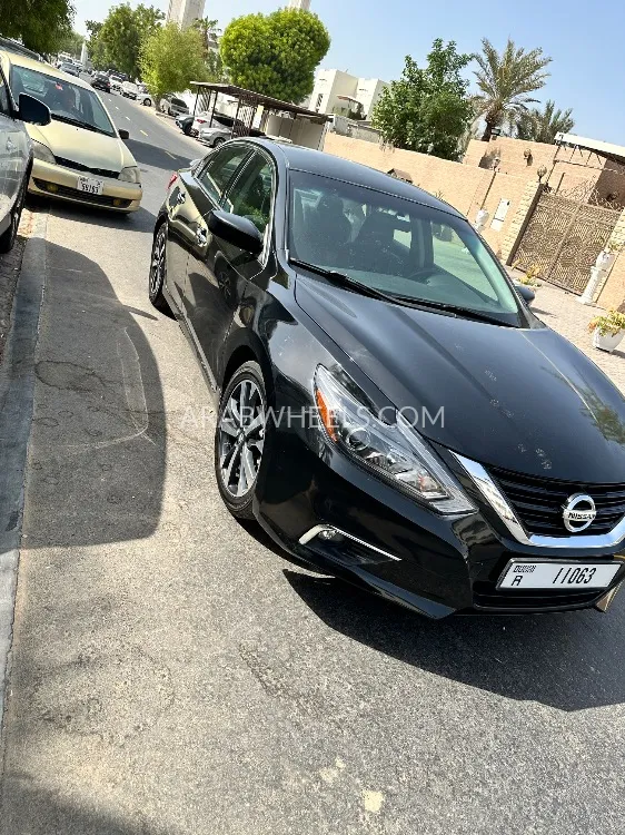 Nissan Altima 2016 for Sale in Dubai Image-8