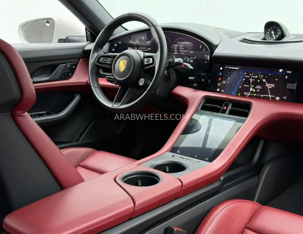 Porsche Taycan 2021 for Sale in Dubai Image-13