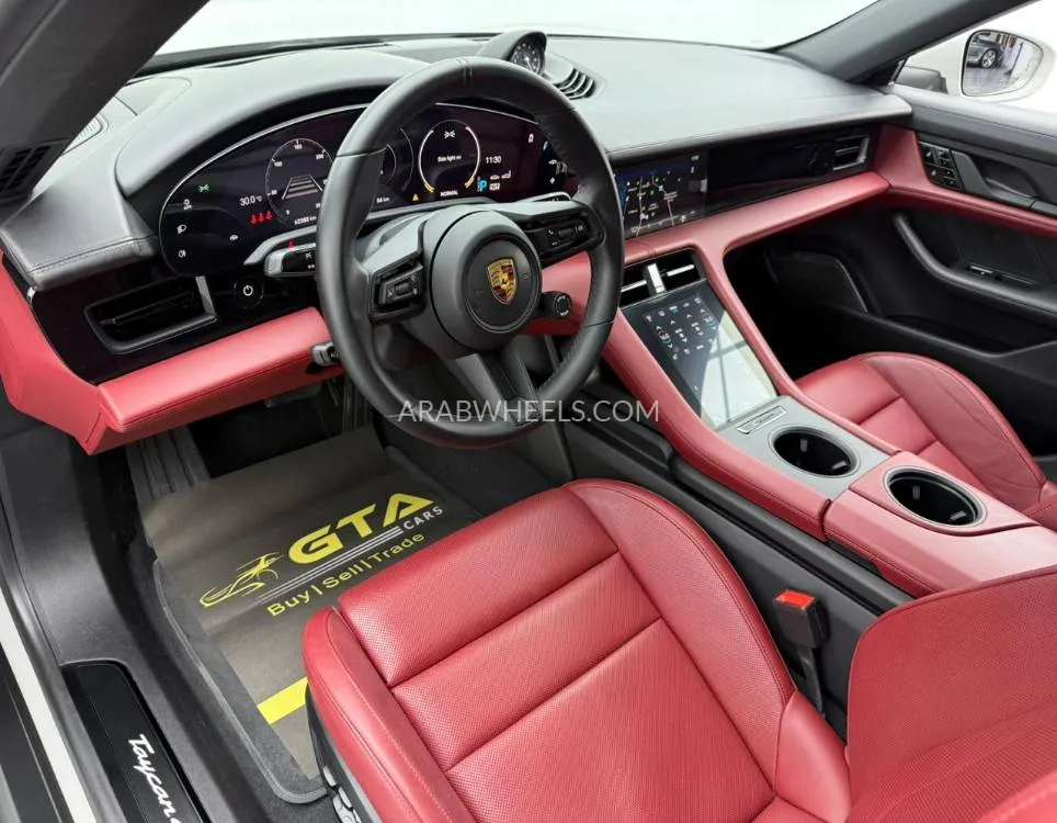 Porsche Taycan 2021 for Sale in Dubai Image-17