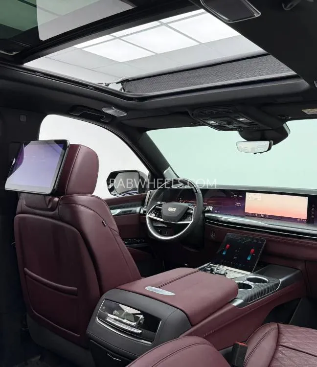 Cadillac Escalade 2025 for Sale in Dubai Image-11