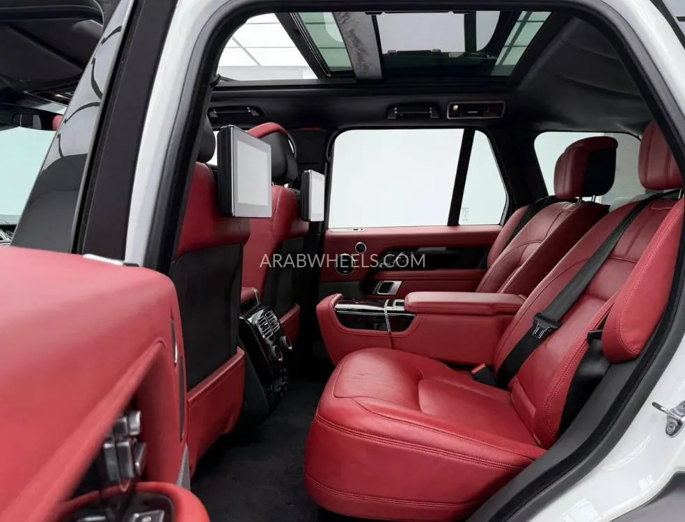 Land Rover Range Rover 2019 for Sale in Dubai Image-16