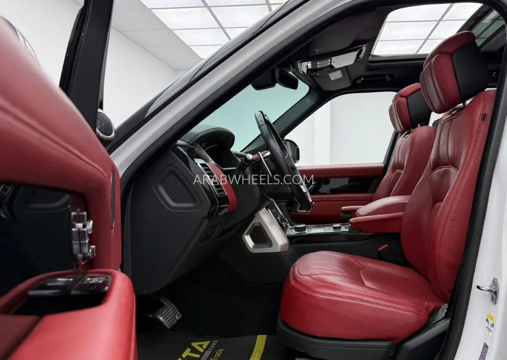 Land Rover Range Rover 2019 for Sale in Dubai Image-17