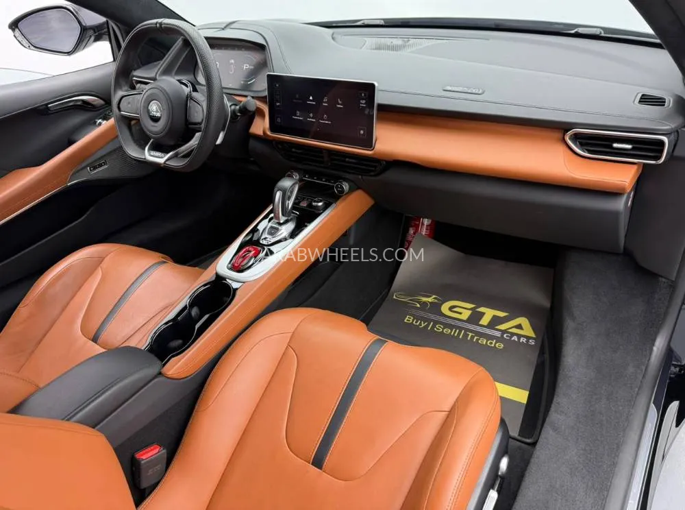 Lotus Emira 2023 for Sale in Dubai Image-11