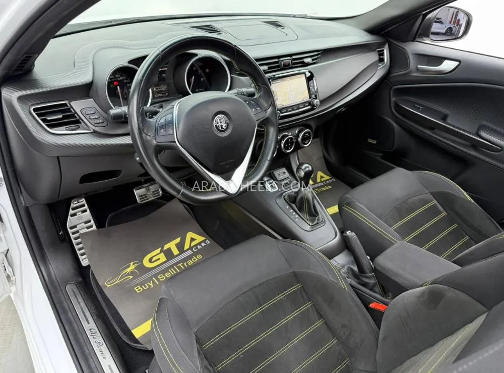 الفا روميو جولييتا 2021 for Sale in دبي Image-17