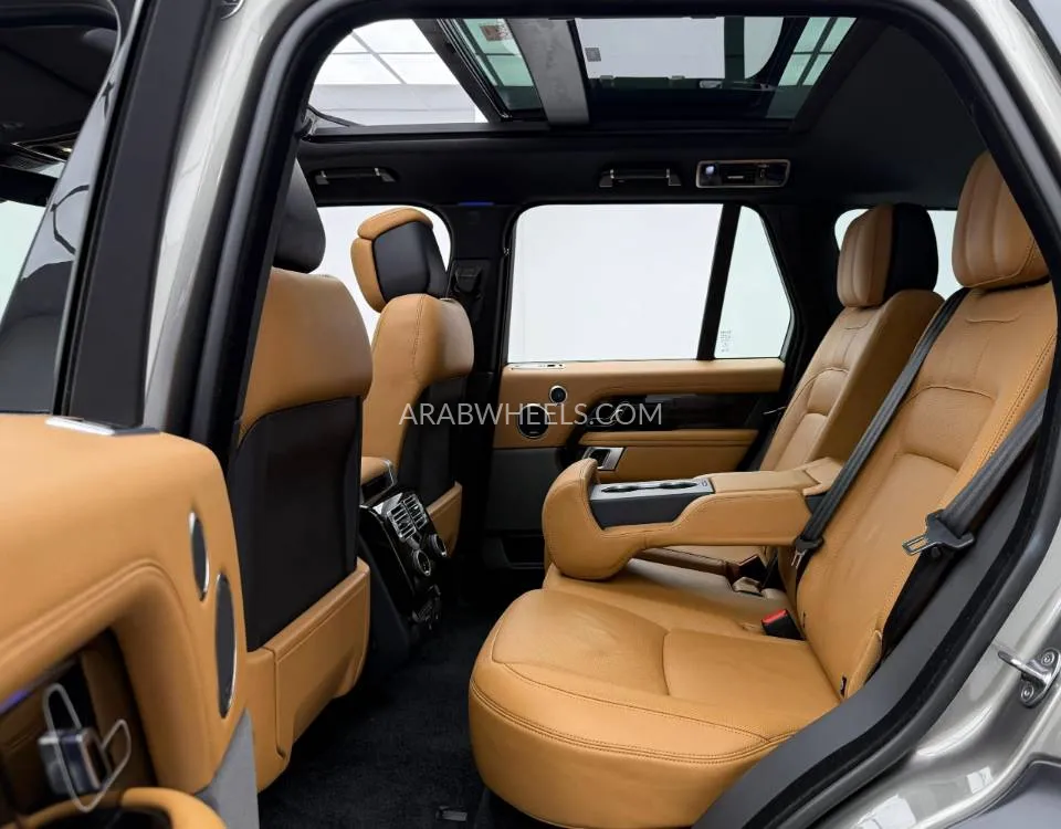 Land Rover Range Rover 2020 for Sale in Dubai Image-9