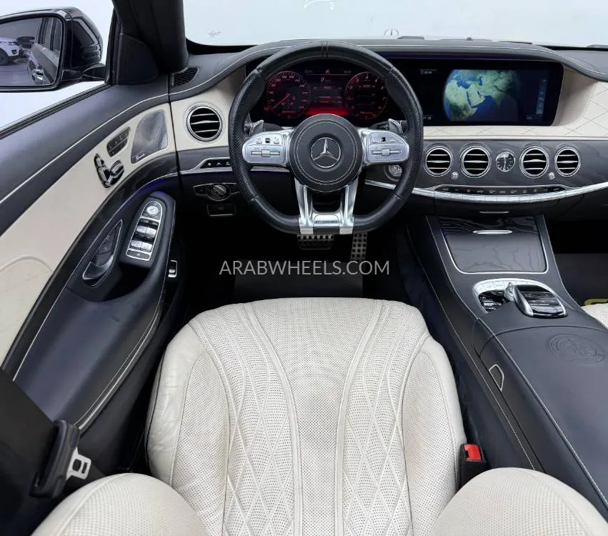 Mercedes Benz CLS Class 2018 for Sale in Dubai Image-12
