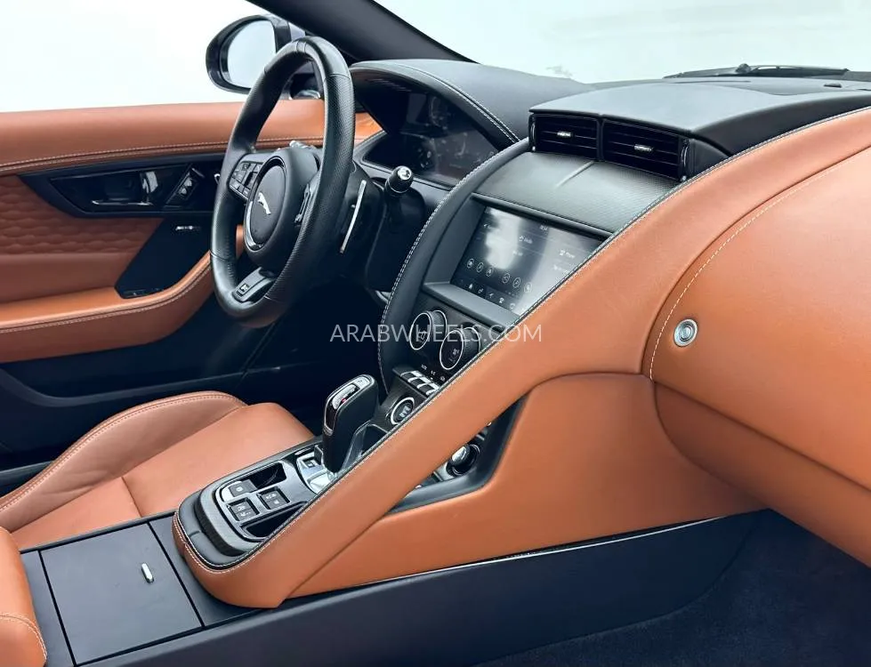 Jaguar F Type 2021 for Sale in Dubai Image-9