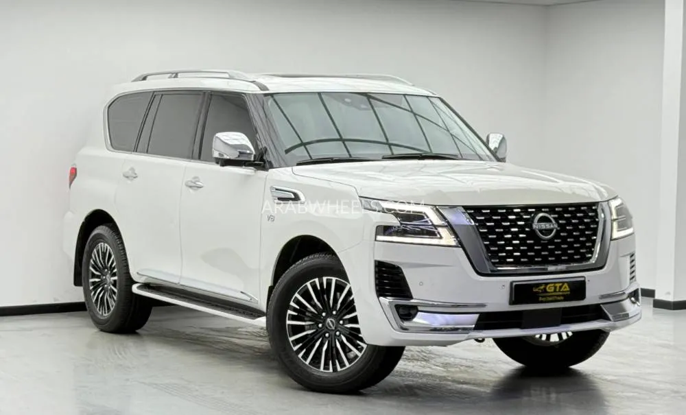 Nissan Patrol 2022 for Sale in Dubai Image-11