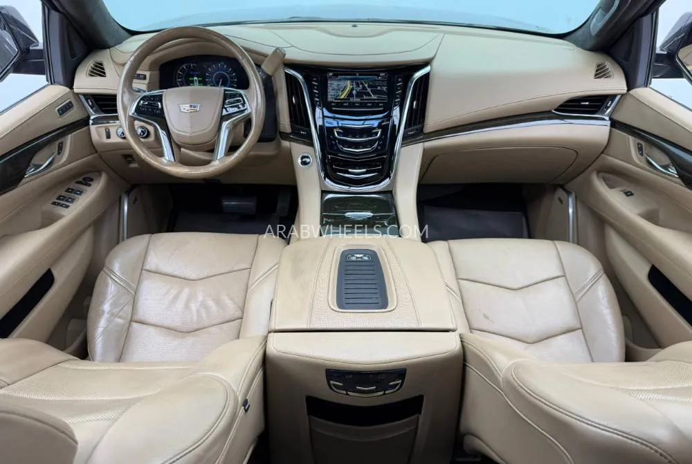 Cadillac Escalade 2018 for Sale in Dubai Image-10