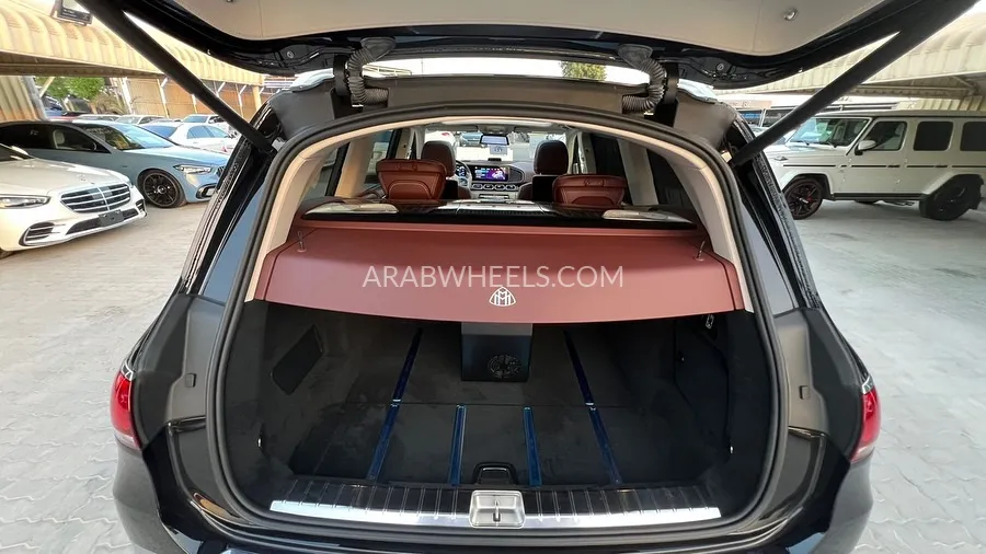 Mercedes Benz GLS 2023 for Sale in Ajman Image-12