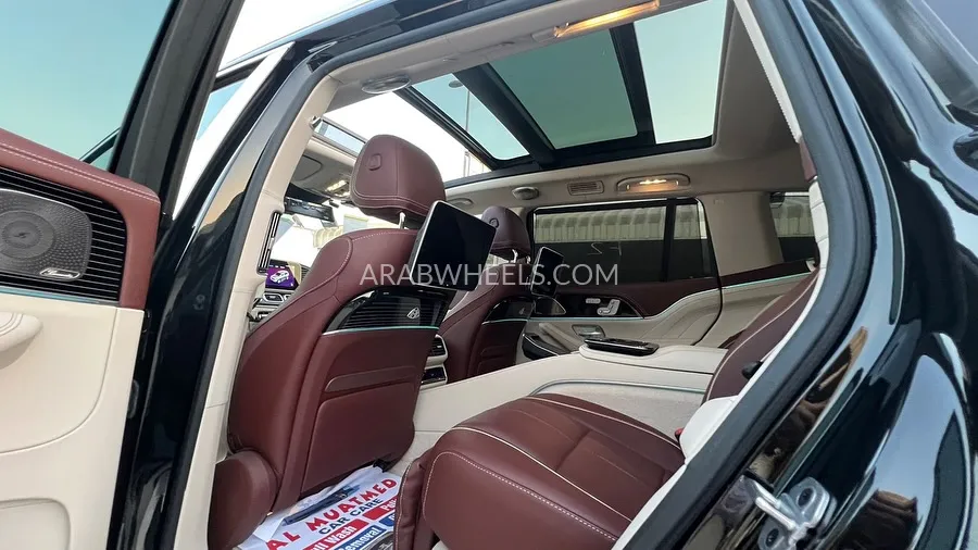 Mercedes Benz GLS 2023 for Sale in Ajman Image-14