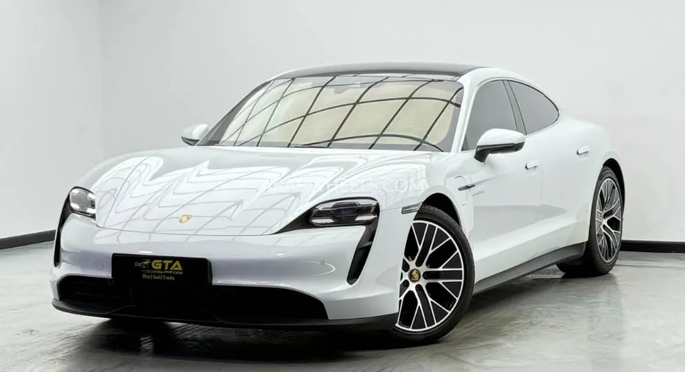 Porsche Taycan 2021 for Sale in Dubai Image-6
