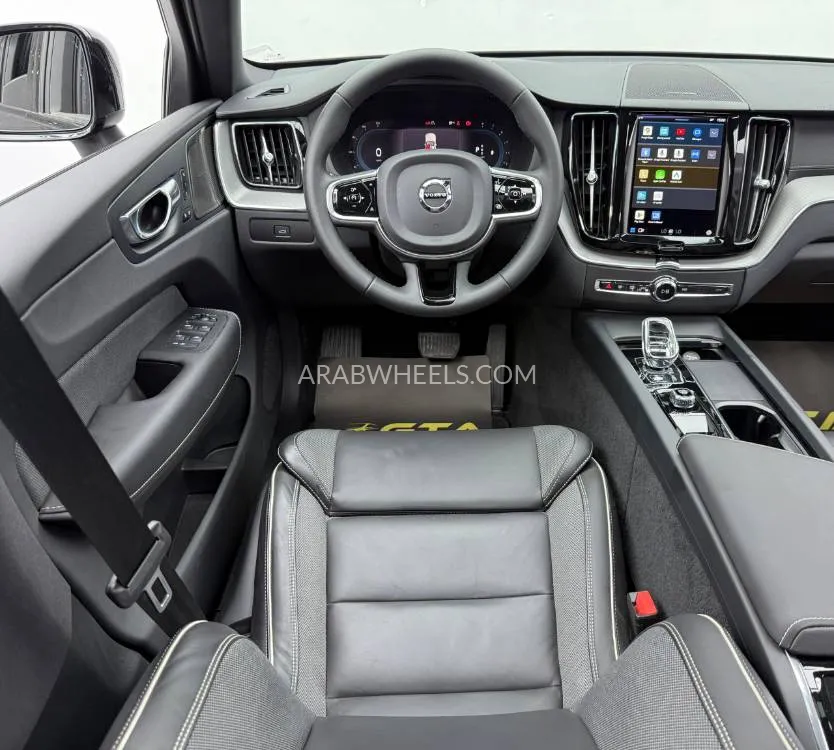 Volvo XC60 2023 for Sale in Dubai Image-9
