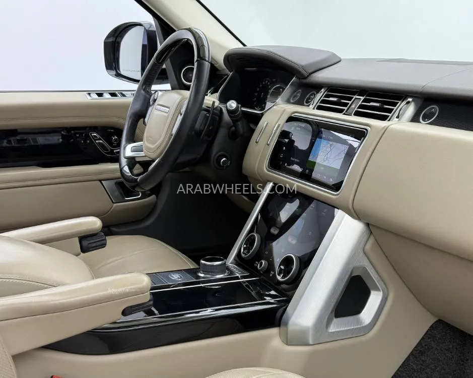 Land Rover Range Rover 2018 for Sale in Dubai Image-15