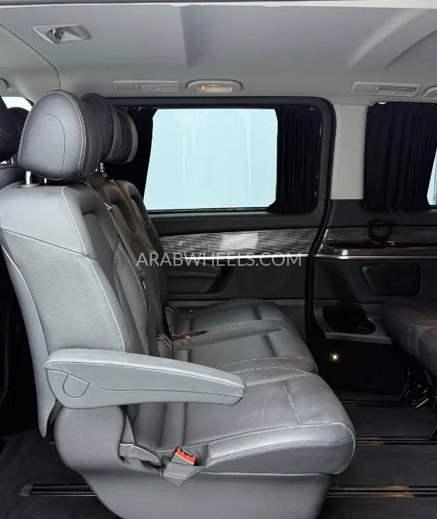 Mercedes Benz V Class 2024 for Sale in Dubai Image-10