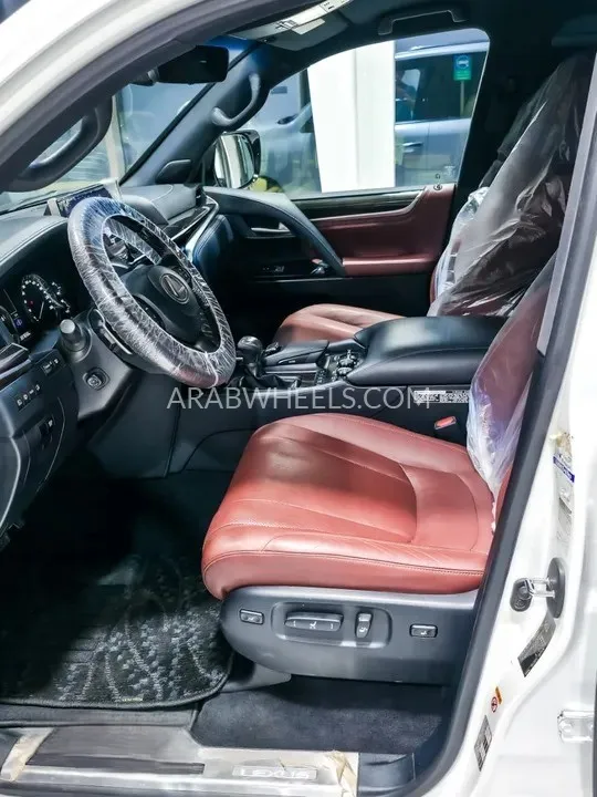 Lexus LX 2019 for Sale in Abu Dhabi Image-6