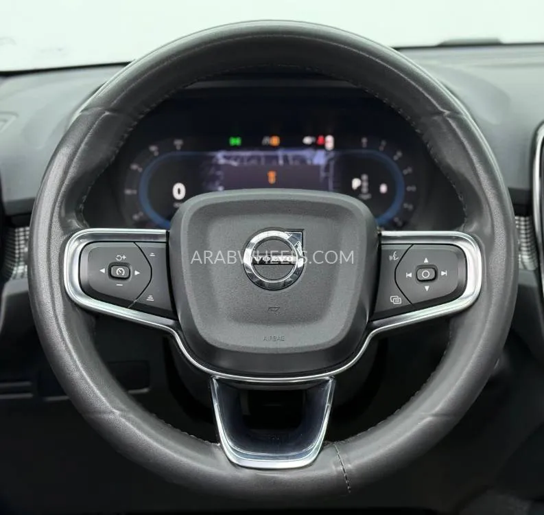 Volvo XC40 2023 for Sale in Dubai Image-7
