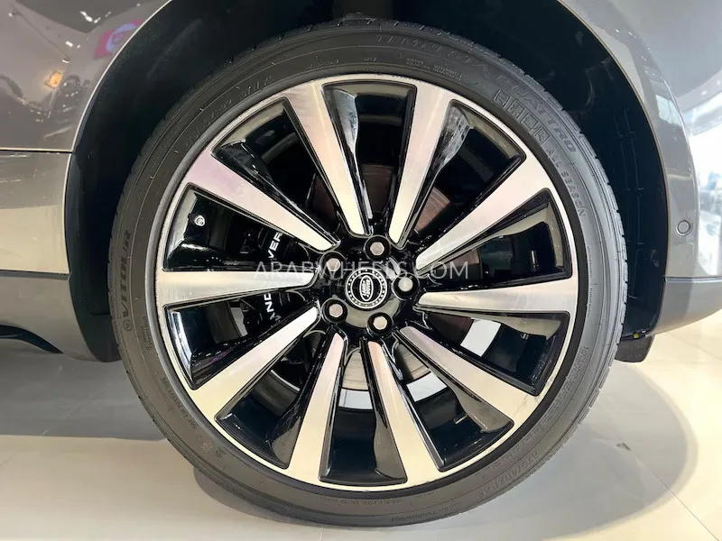 Land Rover Range Rover 2022 for Sale in Dubai Image-5