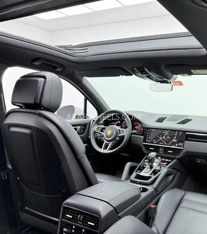 Porsche Cayenne 2022 for Sale in Dubai Image-13