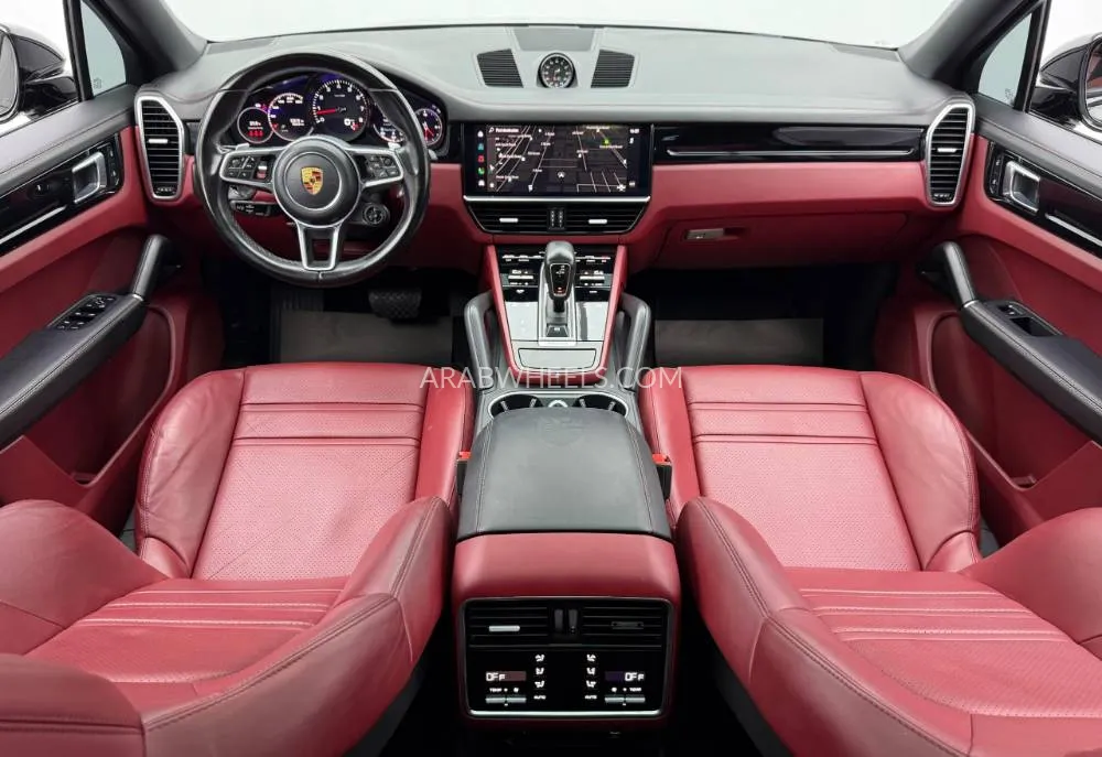 Porsche Cayenne 2022 for Sale in Dubai Image-12