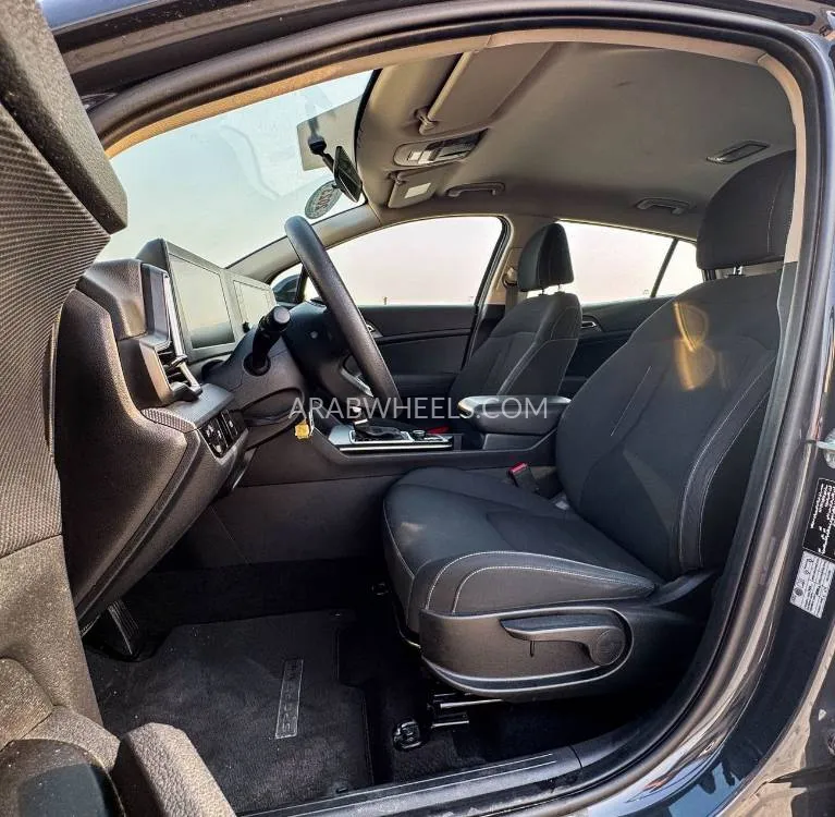 Kia Sportage 2023 for Sale in Sharjah Image-8