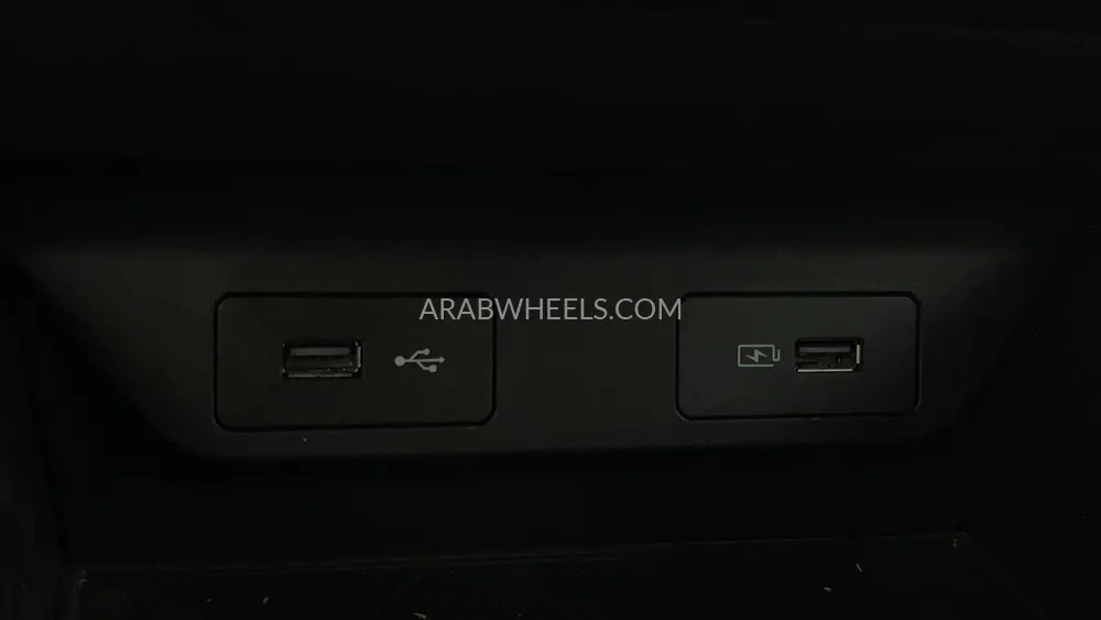 Geely Coolray 2024 for Sale in Dubai Image-59