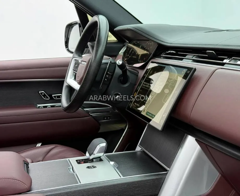 Land Rover Range Rover 2024 for Sale in Dubai Image-5