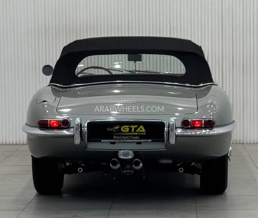 Jaguar E Type 1963 for Sale in Dubai Image-5