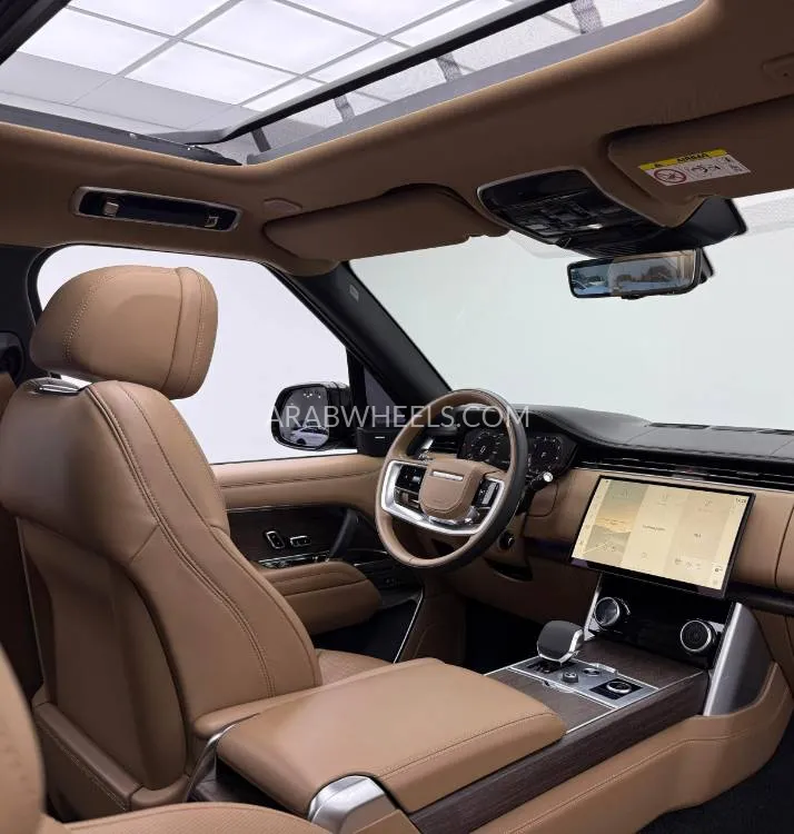 Land Rover Range Rover 2023 for Sale in Dubai Image-3