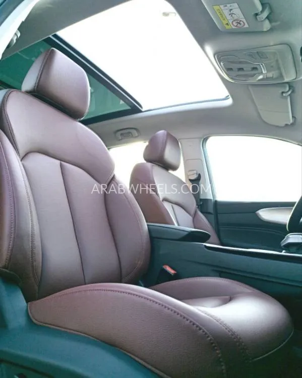 إم جي RX5 2025 for Sale in دبي Image-16