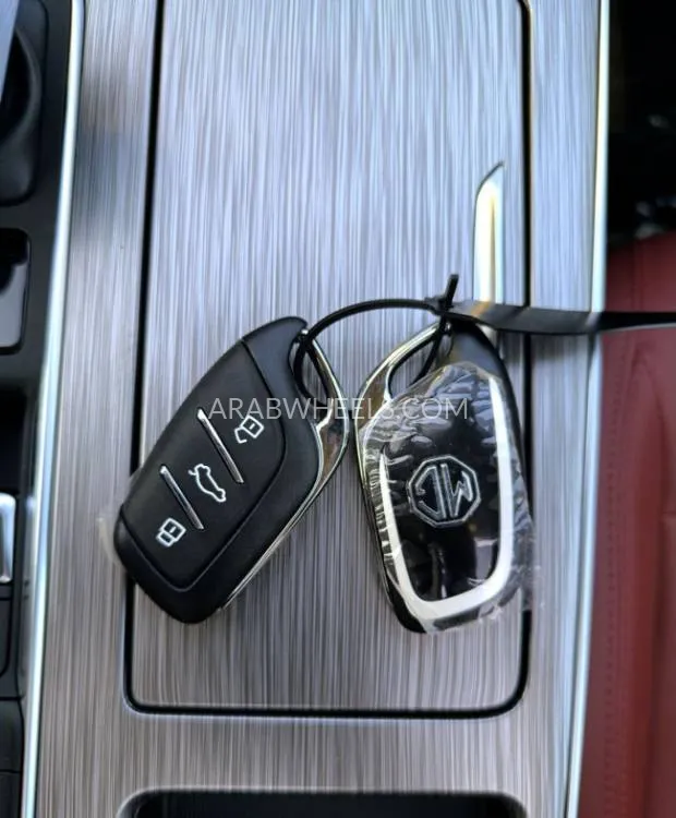 إم جي RX5 2025 for Sale in دبي Image-17