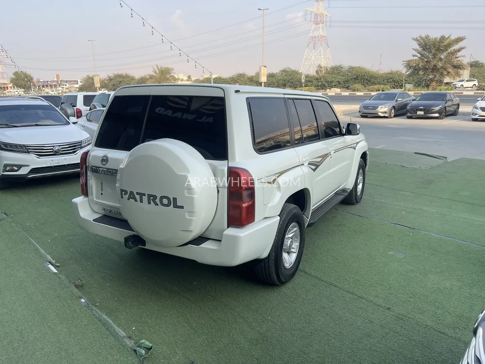 Nissan Patrol 2006 for Sale in Ras Al Khaimah Image-7