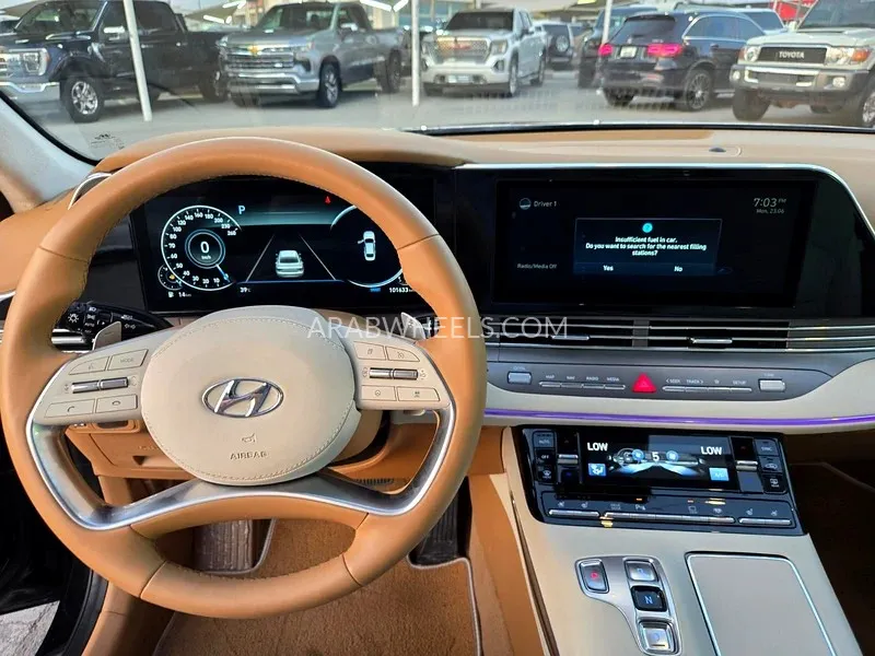 Hyundai Azera 2023 for Sale in Fujairah Image-15