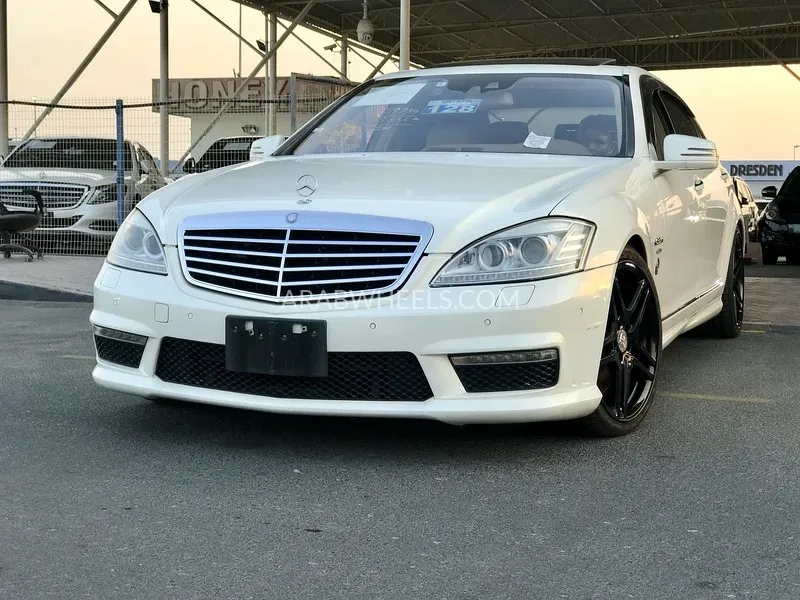 Mercedes Benz CLS Class 2010 for Sale in Dubai Image-3