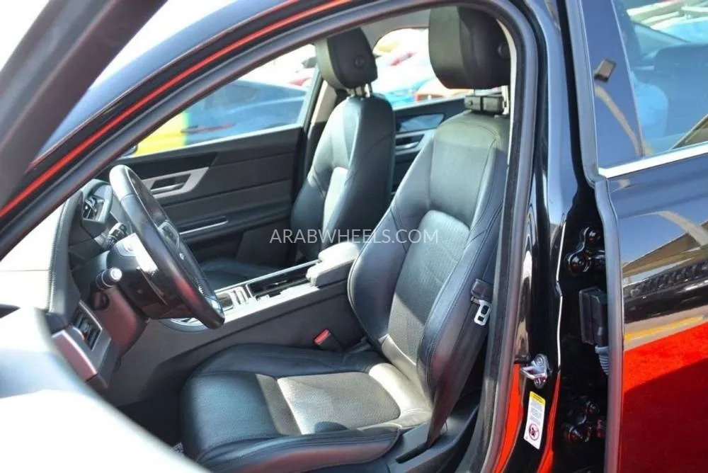 Jaguar XF 2020 for Sale in Sharjah Image-13