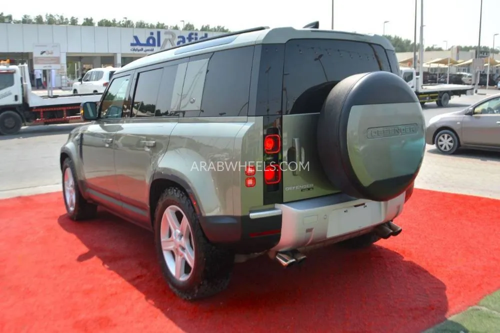 Land Rover Defender 2020 for Sale in Sharjah Image-5