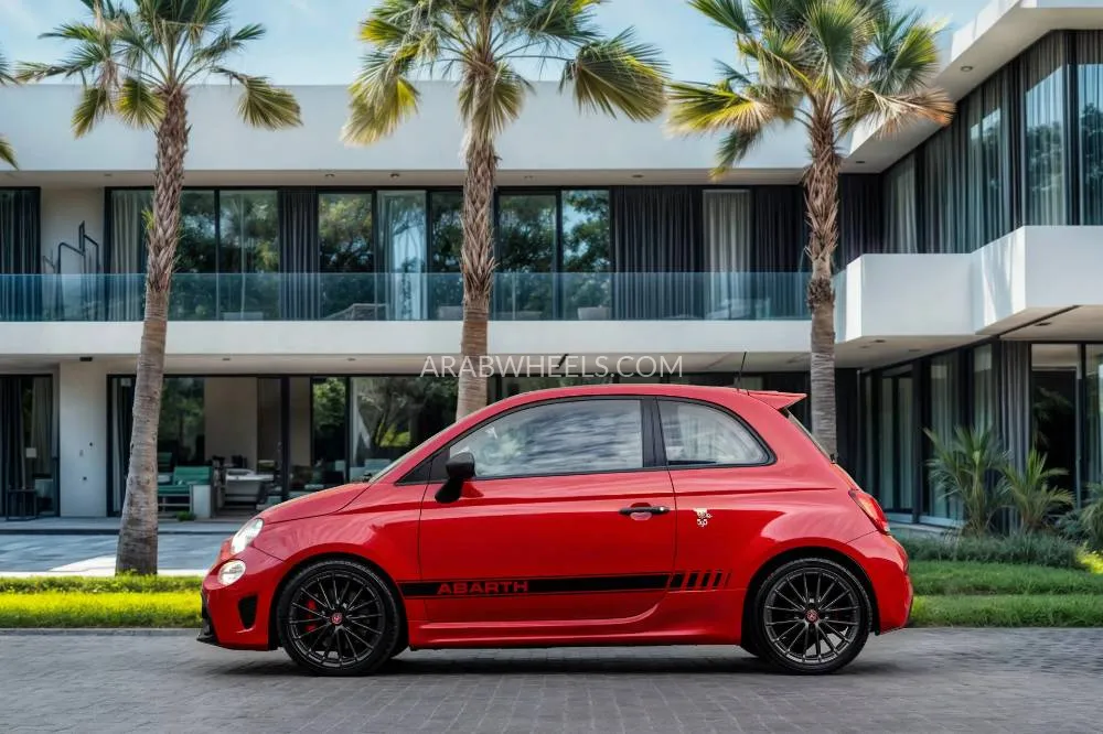 Abarth 595 2022 for Sale in Dubai Image-2