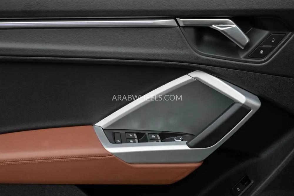 Audi Q3 2020 for Sale in Dubai Image-15