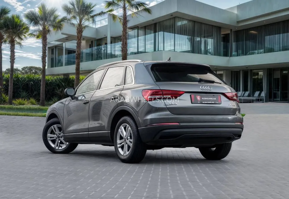 Audi Q3 2023 for Sale in Dubai Image-19