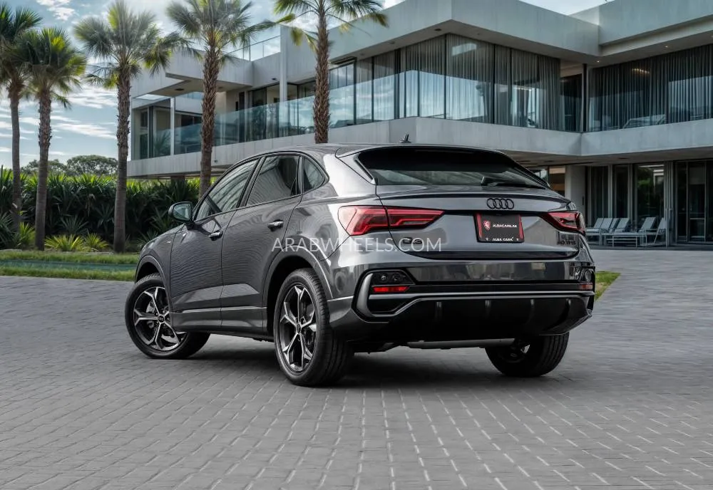 Audi Q3 2025 for Sale in Dubai Image-3