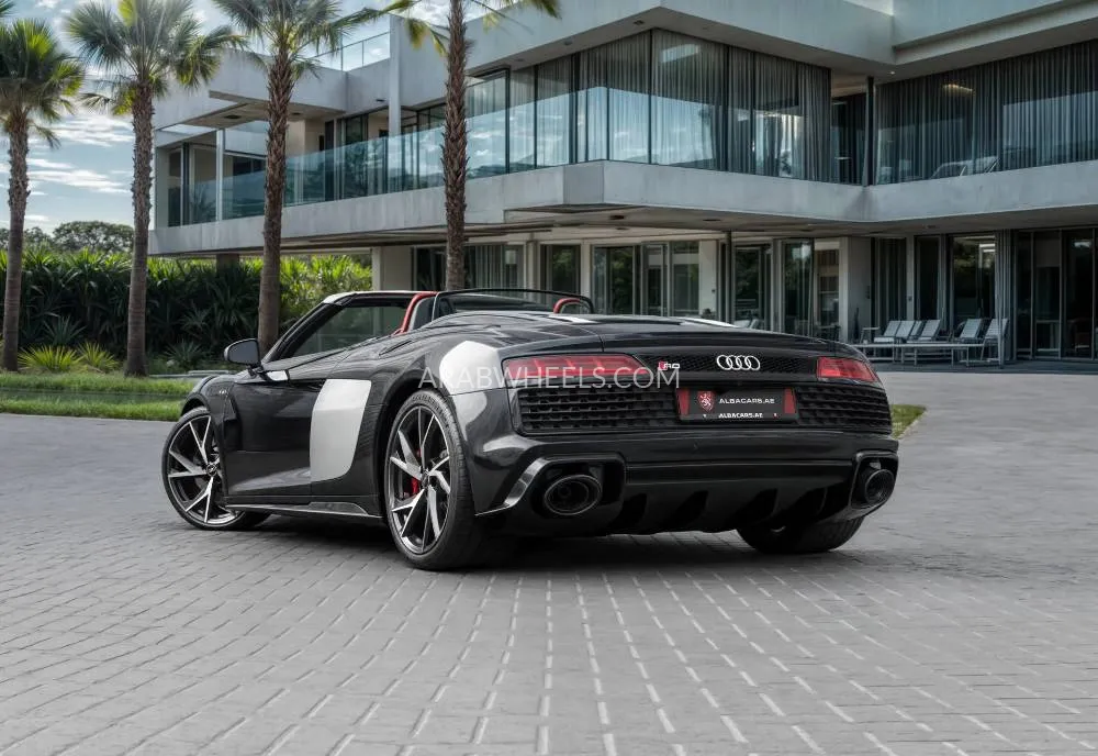 Audi R8 2021 for Sale in Dubai Image-3